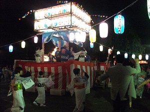 長徳寺盆踊り大会の写真