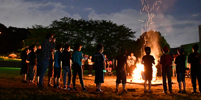 写真：若あゆキャンプファイヤー