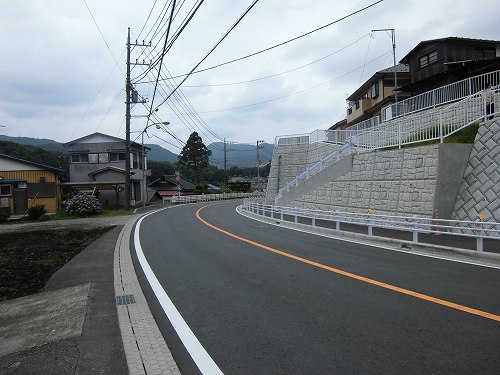 県道510号（長竹川尻）稲生　写真1