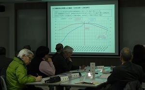 2月24日の人口減化についての意見交換の様子