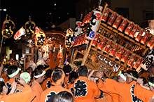 丸崎の神輿（上溝夏祭り）の拡大写真を表示