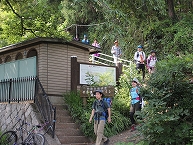 写真：東海自然歩道　小仏城山登山口を訪ねて（宮崎保彦さん）