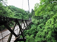 写真：木造のつり橋「前川橋」（小池久男さん）