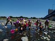 写真：稚アユ放流会（挾間雅行さん）