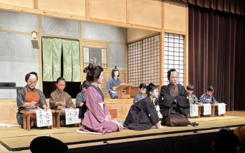 村歌舞伎の様子