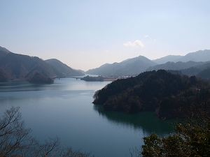 宮ケ瀬湖の写真2