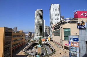 現在の橋本駅北口の写真