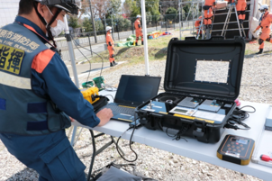 傾斜警報監視装置使用中の写真