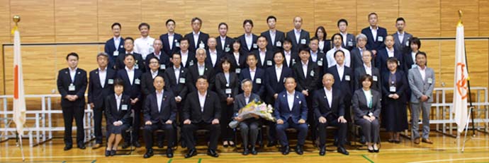 隠田副市長の退任式　写真