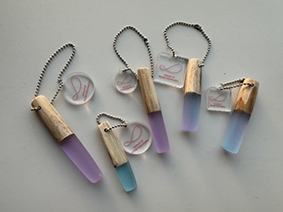 ウッドレジンアクセサリー写真