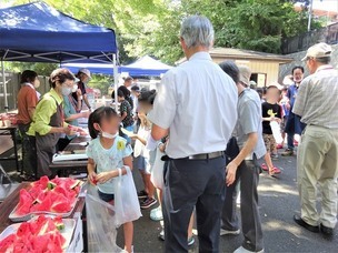 用意されたおいしいスイカ　写真