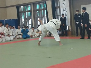 大技の掛け合い 写真