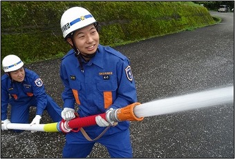 訓練の様子（放水）