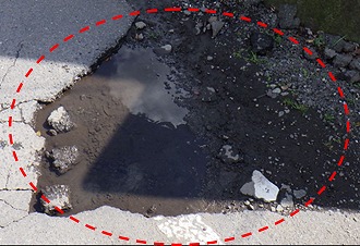 4月事例補修前の道路