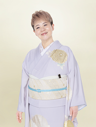 島津　亜矢さんの写真