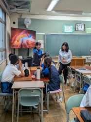 写真：区長の訪問の様子
